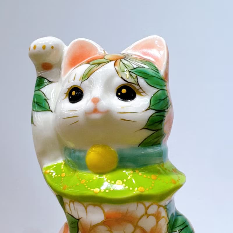 【福丹綻華】日本清水燒招財貓 | 色繪 - 白地 牡丹