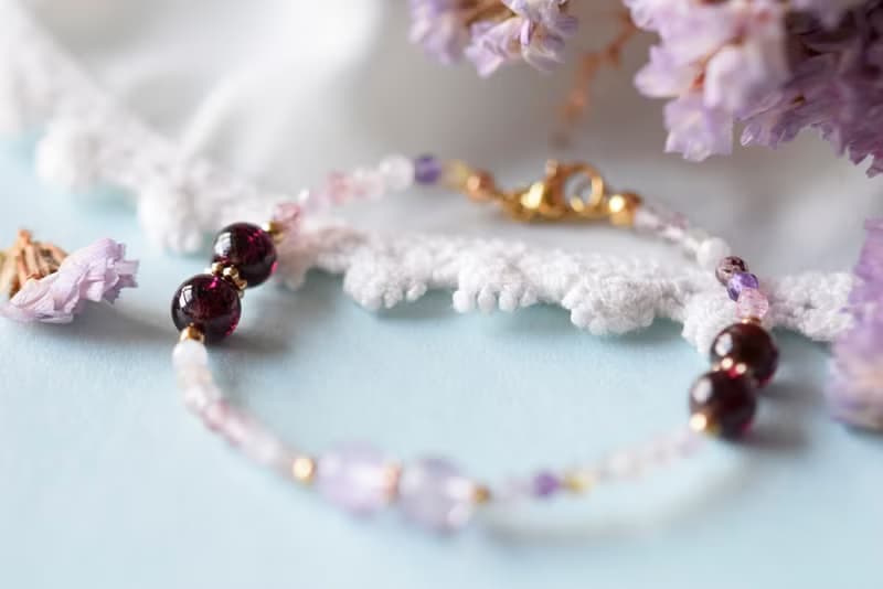 幸福的你。超級7 石榴石 薰衣草紫水晶 18K包金 天然石/水晶 手鍊