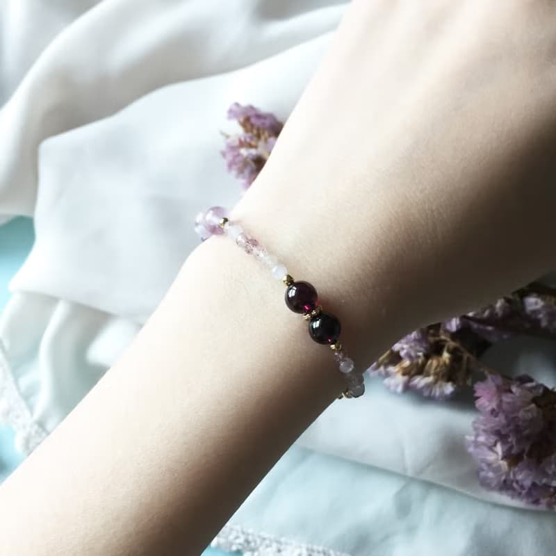 幸福的你。超級7 石榴石 薰衣草紫水晶 18K包金 天然石/水晶 手鍊