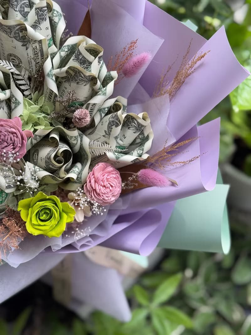 出奇制勝的有錢花束  不包含美鈔金額