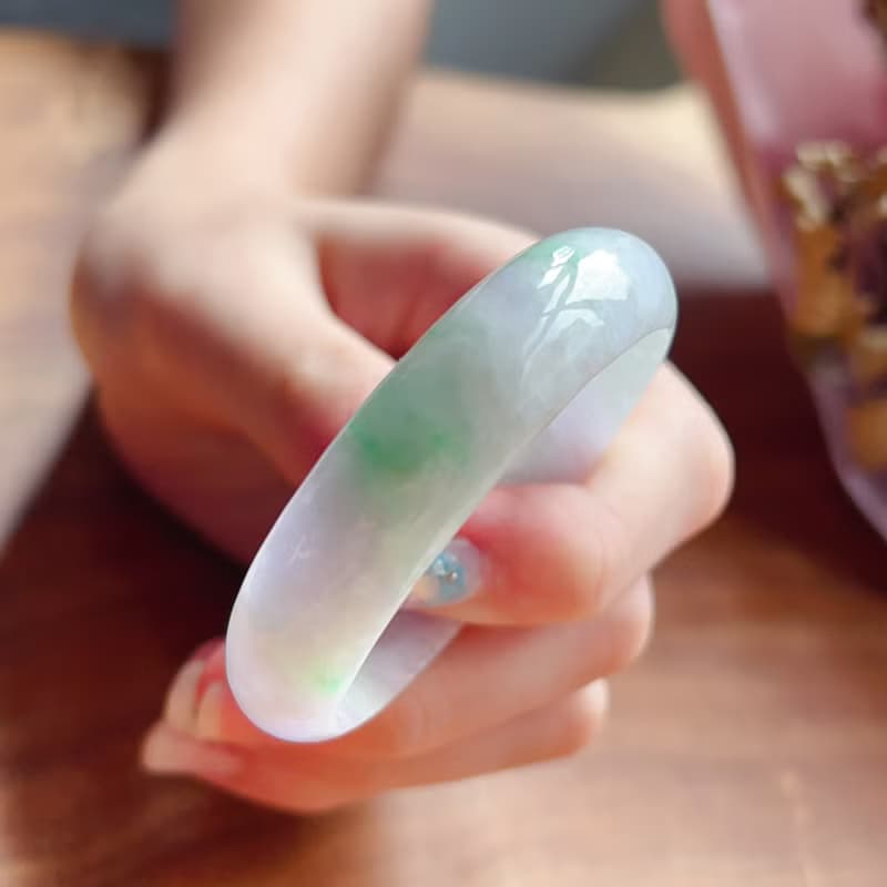 飄綠花翡翠手鐲 | 14圍 | 天然緬甸玉A貨翡翠 | 送禮
