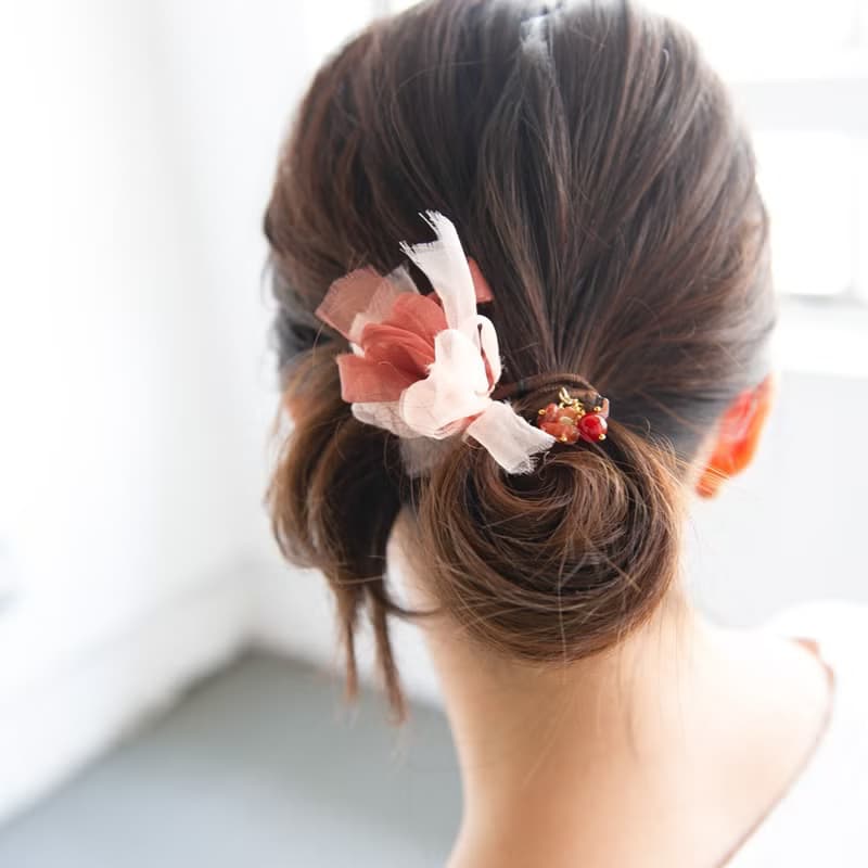 カーネリアン | 咲き編みヘアゴム | 6月誕生石