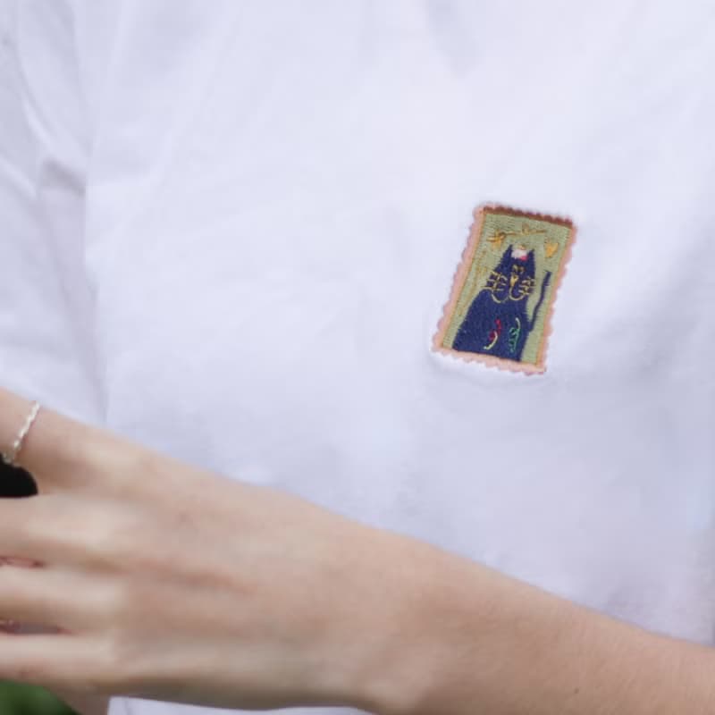 吉普貓自畫像  / 上衣 刺繡 T-SHIRT (中性版)