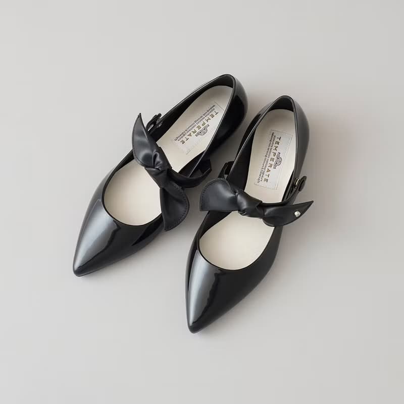 HELEN (BLACK) PVC POINTED TOE FLAT SHOES ポインテッドトゥ パンプス
