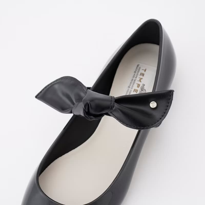 HELEN (BLACK) PVC POINTED TOE FLAT SHOES ポインテッドトゥ パンプス