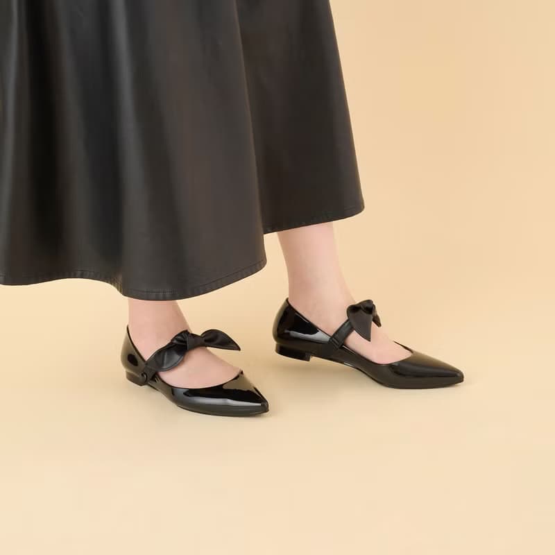 HELEN (BLACK) PVC POINTED TOE FLAT SHOES ポインテッドトゥ パンプス