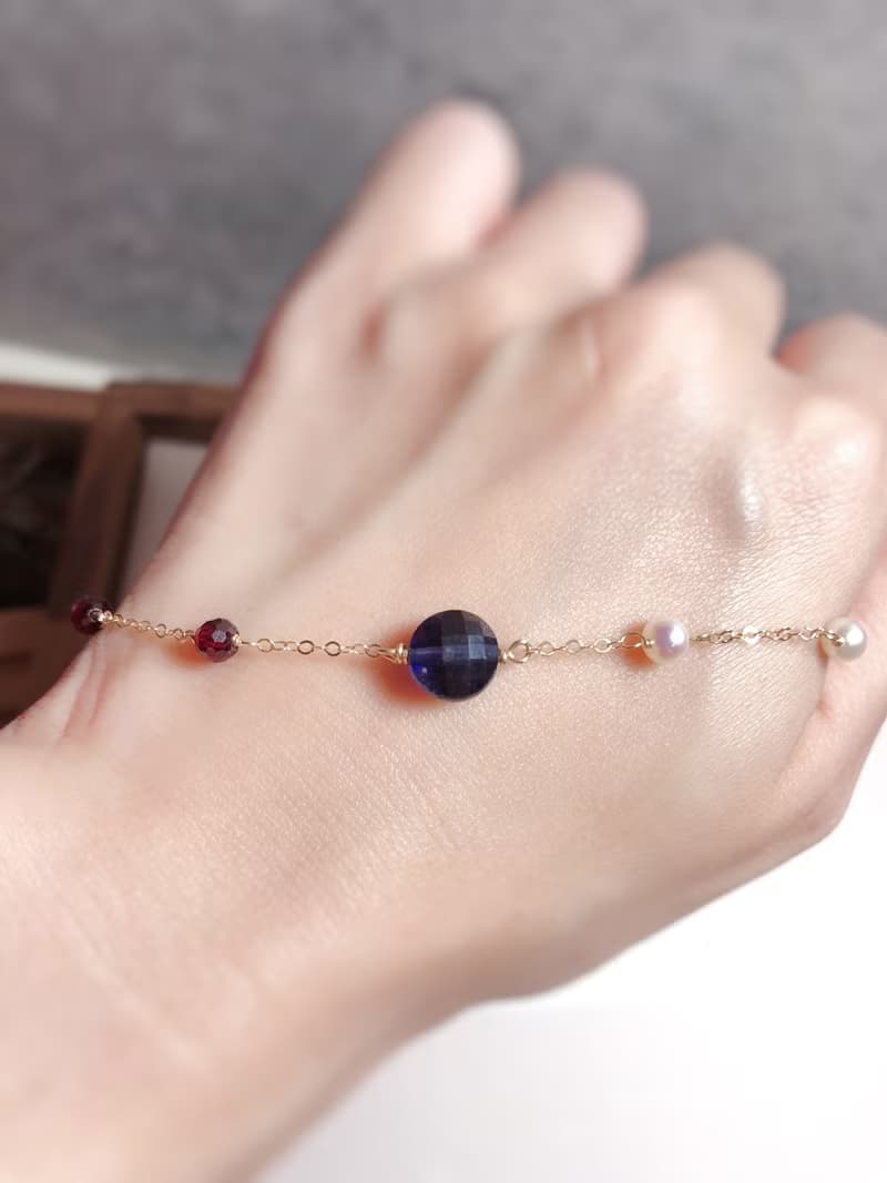 菫青石、珍珠、石榴石 14kgf手鍊
