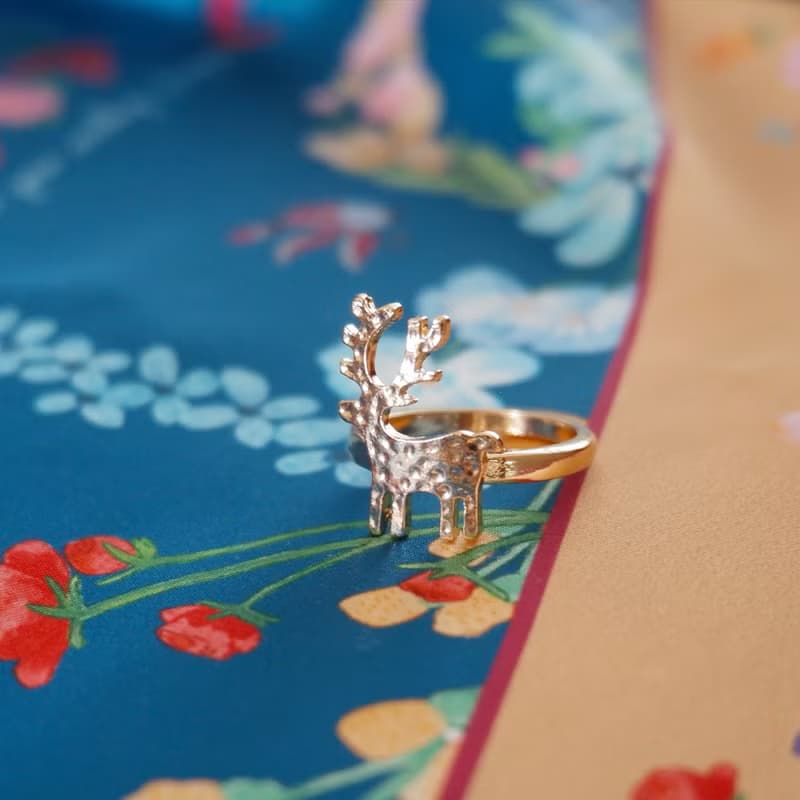 【聖誕飾品】 聖誕絲巾+聖誕樹絲巾扣 |  聖誕木盒包裝