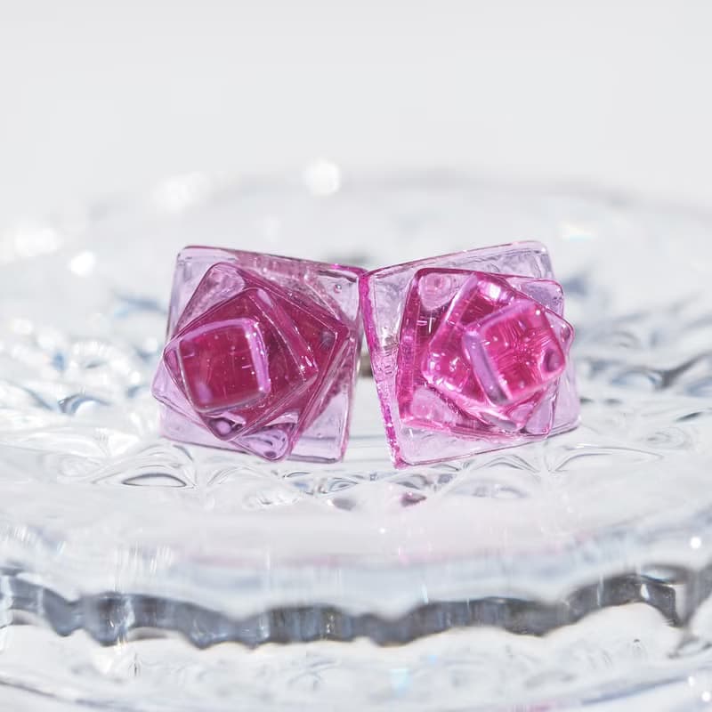 ガラスの薔薇(ばら【桜ピンク】)チタンピアス/イヤリング【金具選べます】【受注制作】