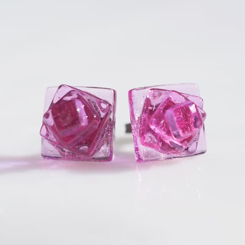 ガラスの薔薇(ばら【桜ピンク】)チタンピアス/イヤリング【金具選べます】【受注制作】