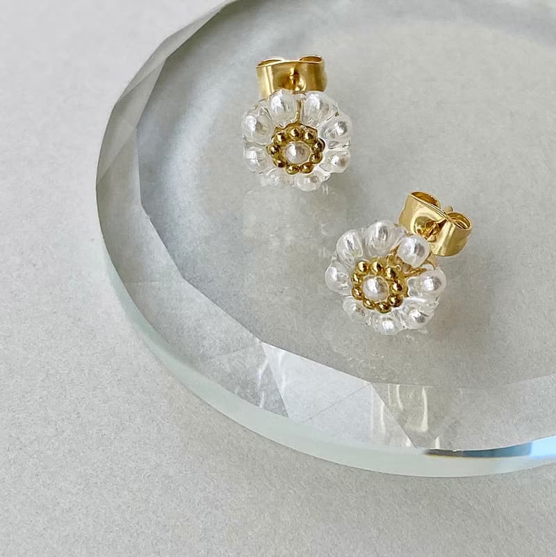 ミニパールフラワーピアス/イヤリング