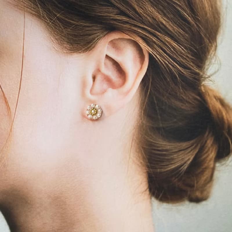 ミニパールフラワーピアス/イヤリング