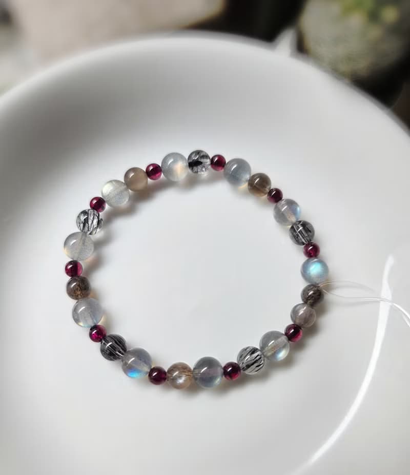 高光拉長石 黑髮晶 黑骨幹 石榴石 水晶手鍊