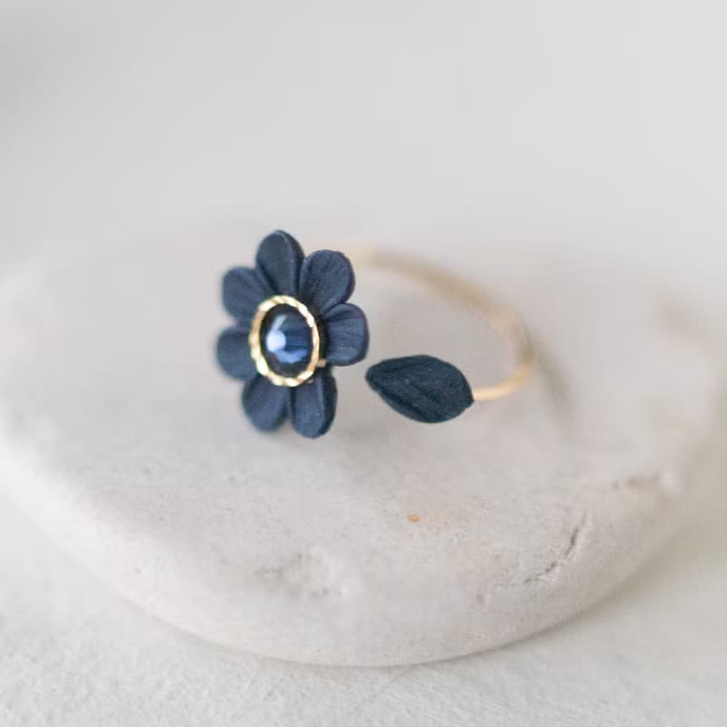 【14KGF】開口戒 / 包金軟陶 花算命  / 海軍藍 雛菊 / Free Size
