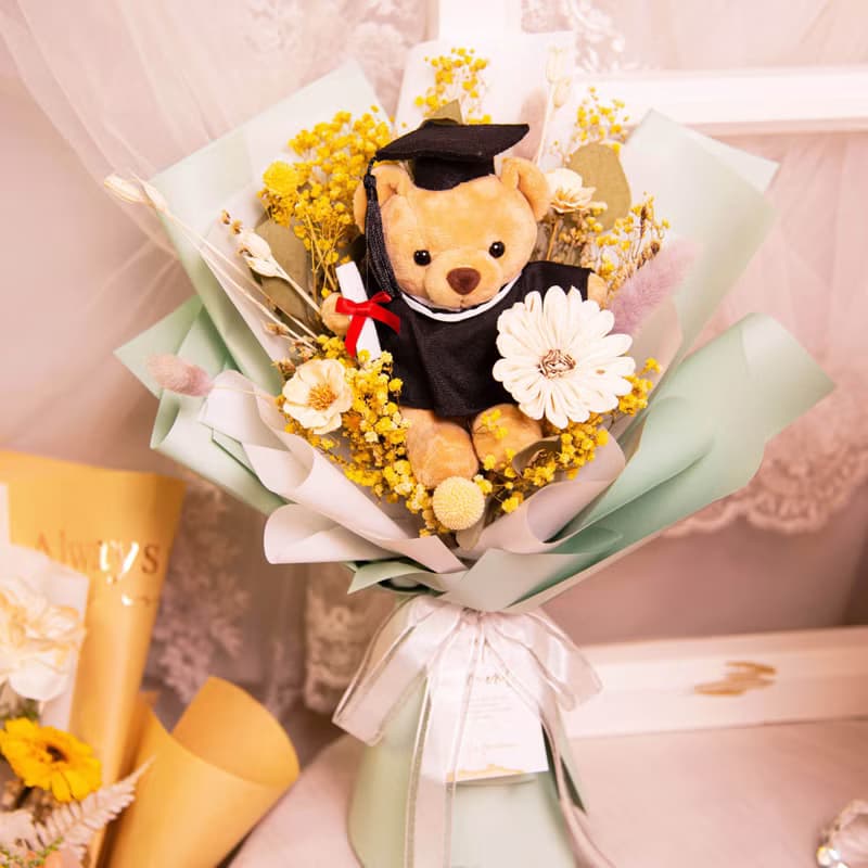【熊寶貝】可愛畢業熊玩偶花束 禮物 /  永生花 乾燥花花束 共3款