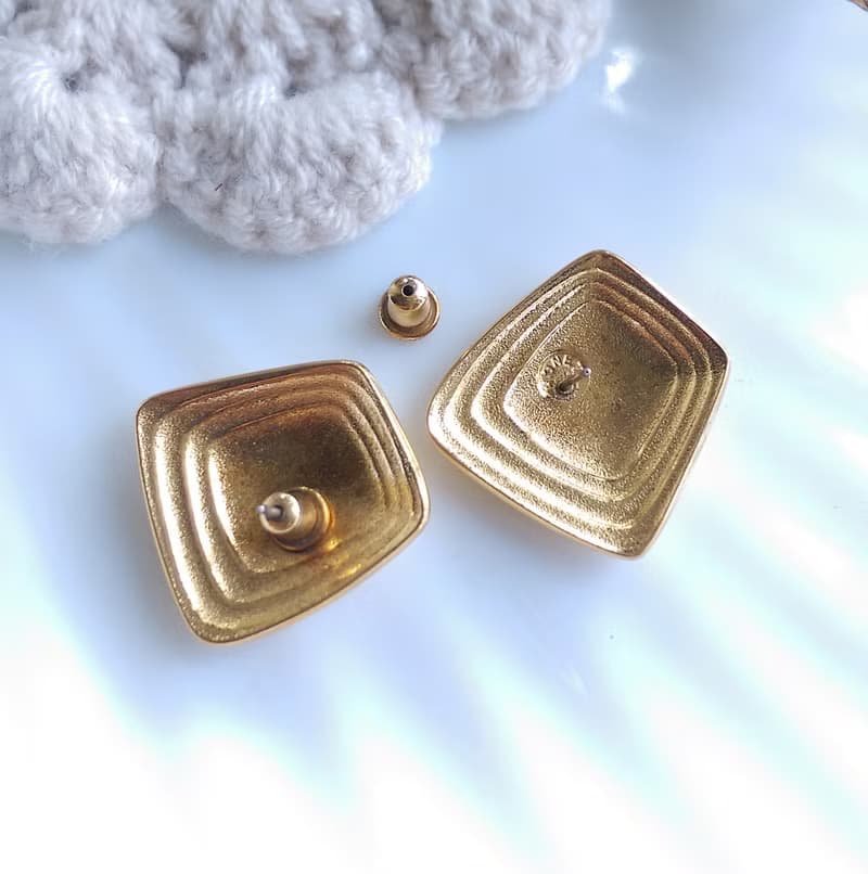 Vintage Jewelry 西洋古董飾品 MONET 金色調 簡約 針式耳環