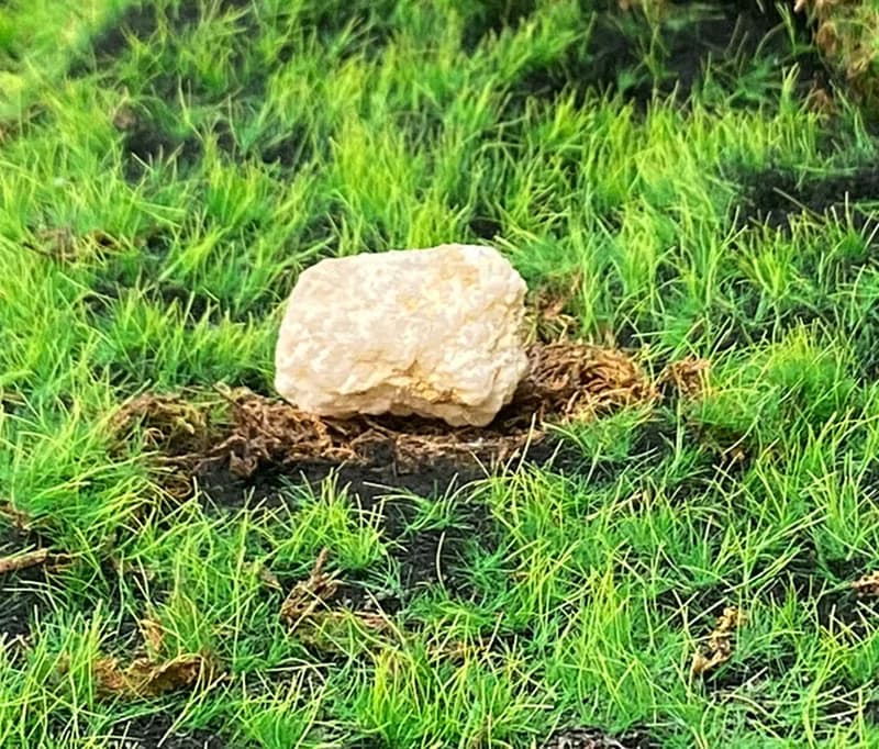 瑪瑙愛心白晶洞 // 白水晶 // 天然原礦 // 招財開運 // 快速出貨