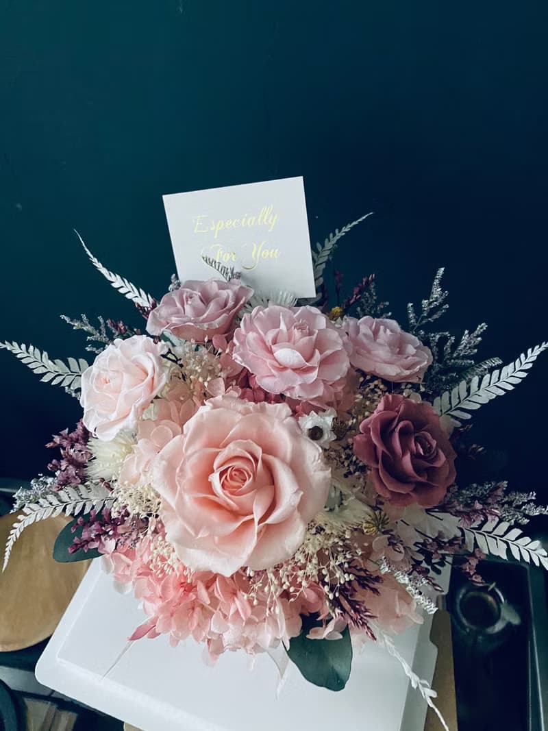 畢業情人節花禮春天粉嫩色系玫瑰永生花不凋花桌花