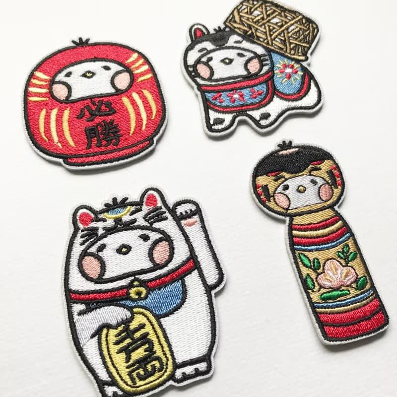 日本開運 吉祥物 達摩 招財貓 犬張子 繡片/別針