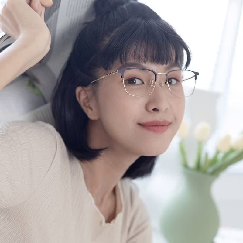 FROMEYES 高折射率濾藍光×鈦質感長方形框眼鏡