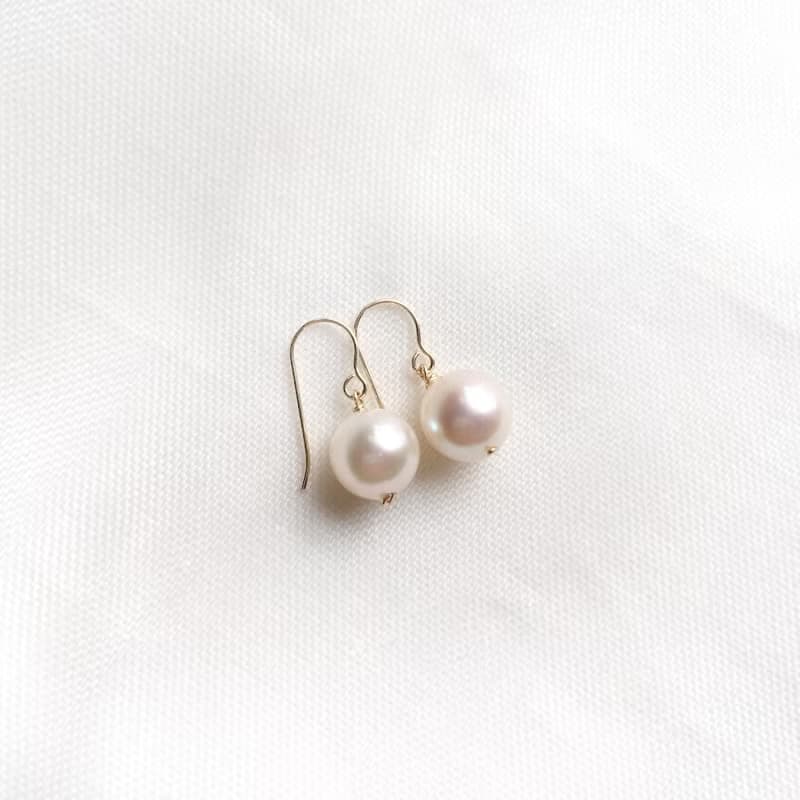 数量限定訳あり 大粒8.5mmAkoya Pearl Earrings
