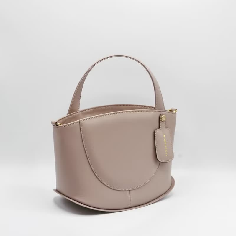 真皮 水桶包 Merry Bucket Tote - Taupe