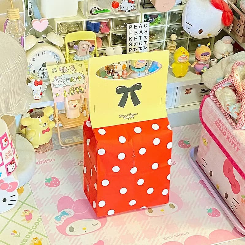 Sweetstore Supply原創紅格蝴蝶結刺繡化妝包便攜收納包