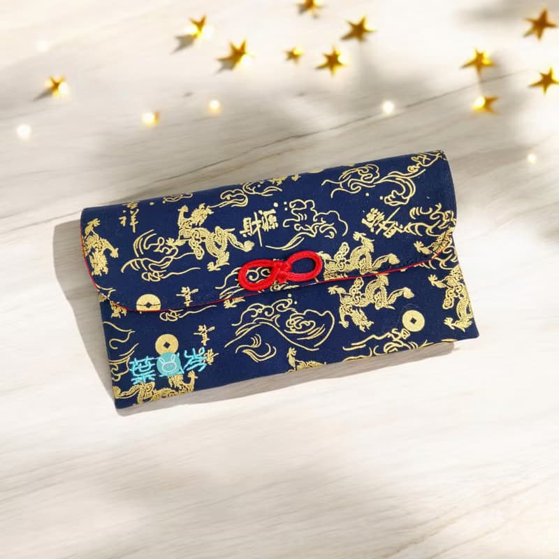 龍年財源滾滾。布紅包袋 布存摺袋。免費繡名字