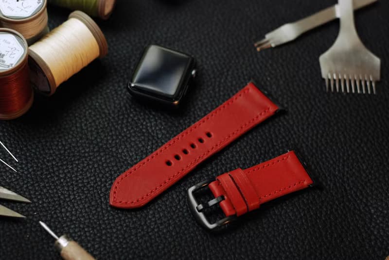 【歡慶週年慶】【超划算】 applewatch真皮手縫錶帶-辣椒紅