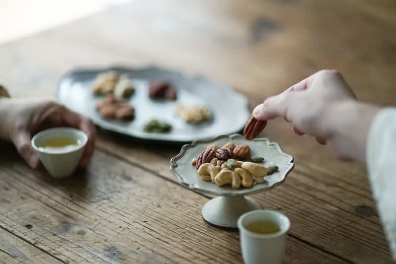 【獨家禮盒】台灣茶食禮盒 / 自然五花堅果