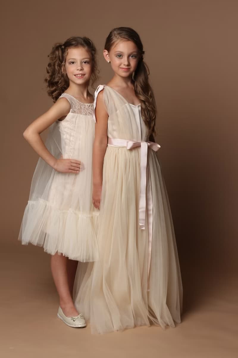 Elegant flower girl dress for wedding, birthday, concerts