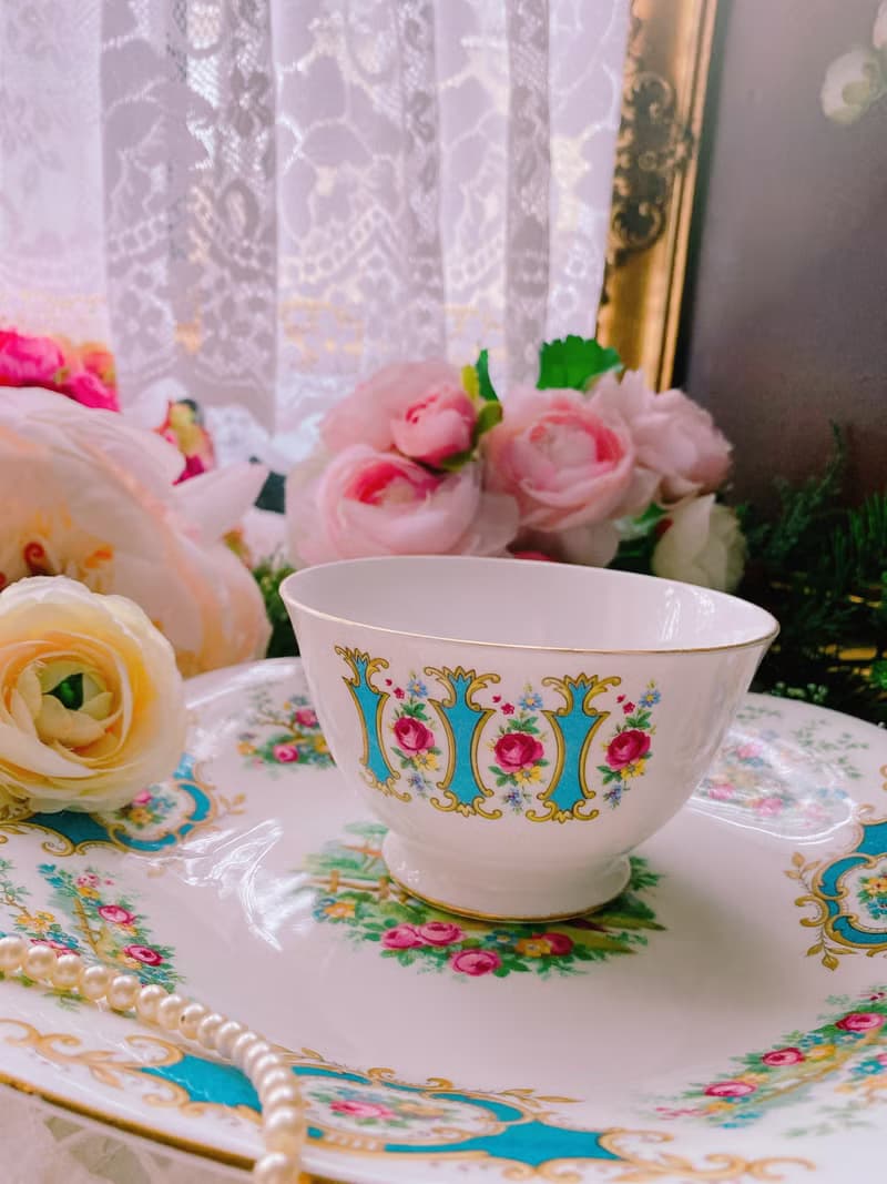 1950年英國骨瓷粉紅玫瑰花束奶壺糖碗庫存品