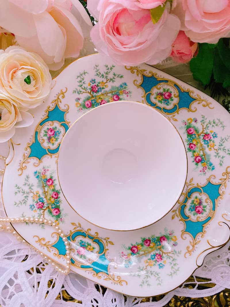 1950年英國骨瓷粉紅玫瑰花束奶壺糖碗庫存品