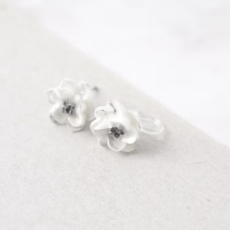 大理石紋山茶花耳環/耳夾 手工黏土裱花