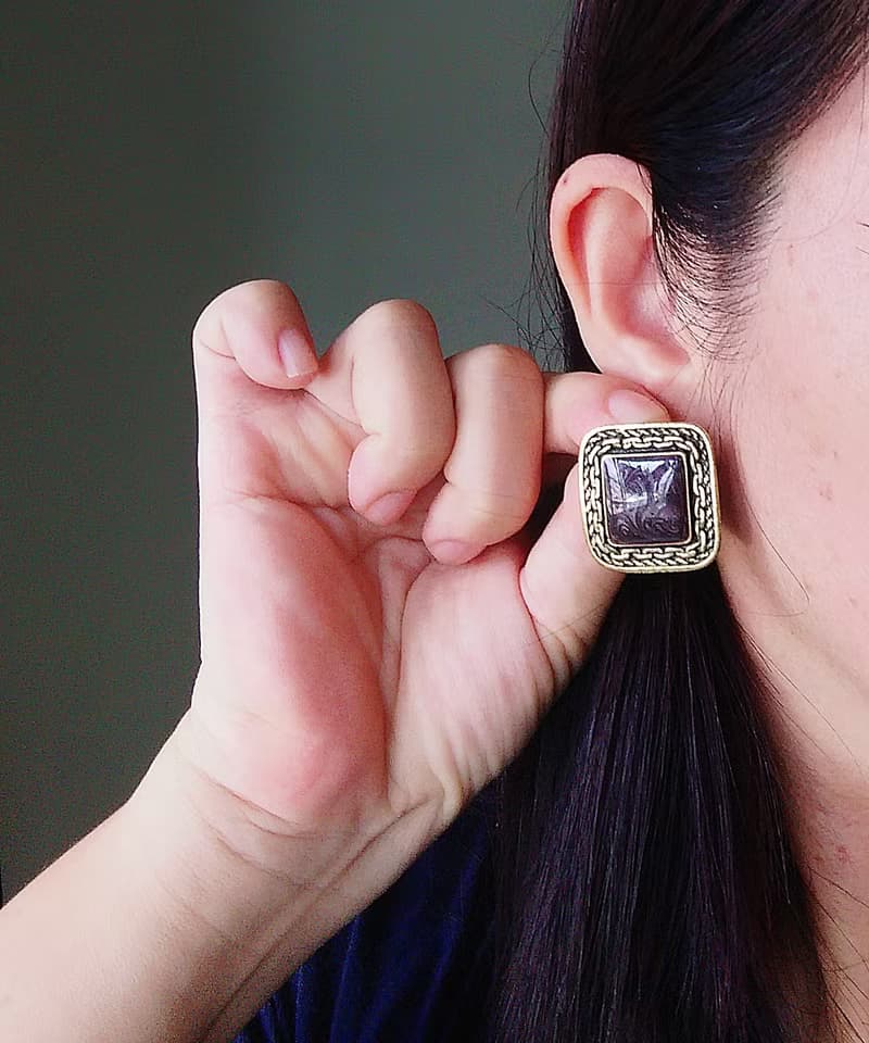 Vintage Jewelry 西洋古董飾品 復古 深紫 拉絲紋 針式耳環