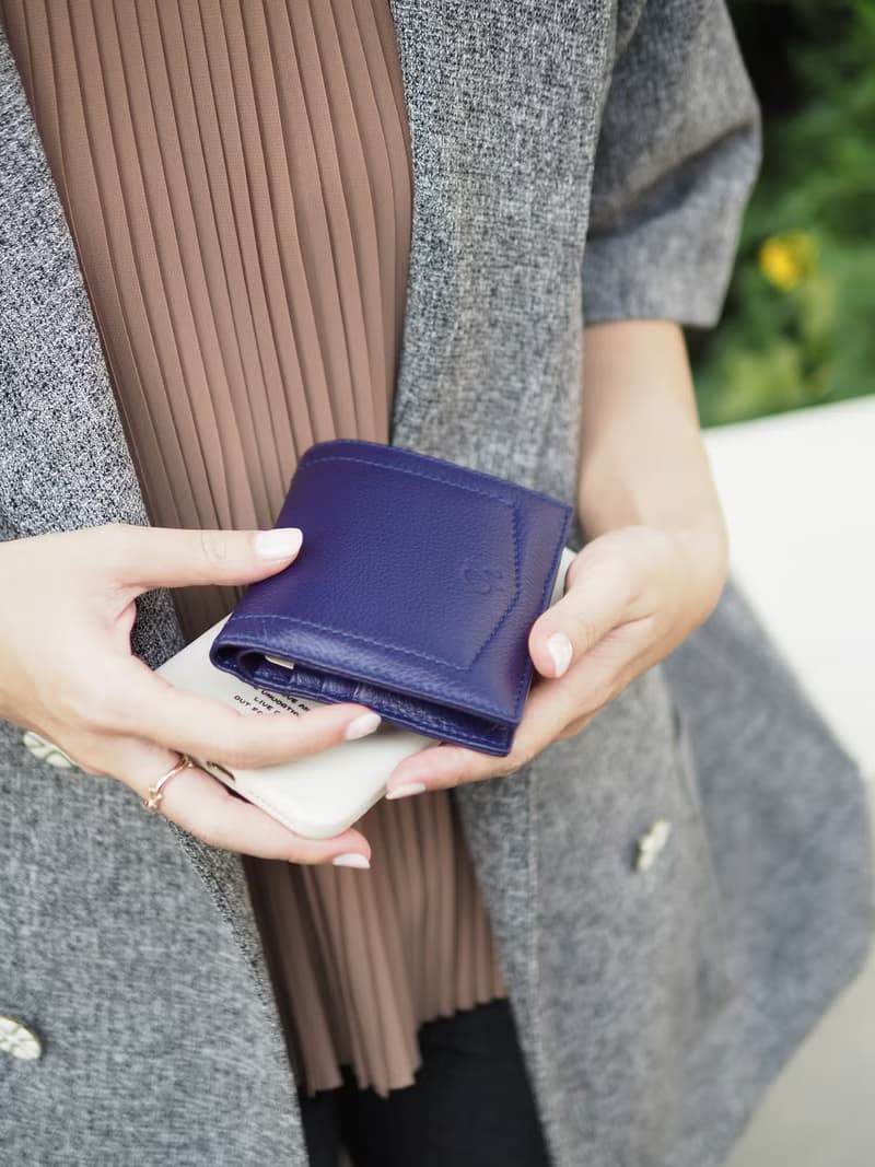 Hannah (Indigo) : Small leather short wallet, folded wallet, Mini wallet