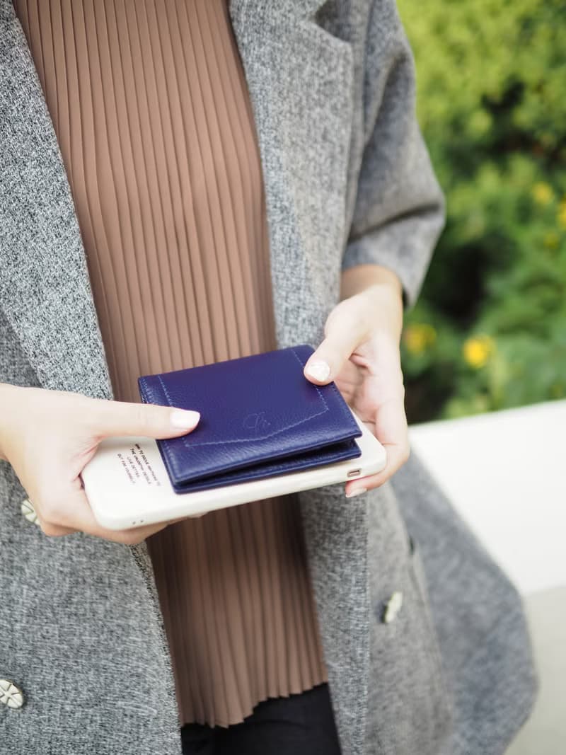 Hannah (Indigo) : Small leather short wallet, folded wallet, Mini wallet