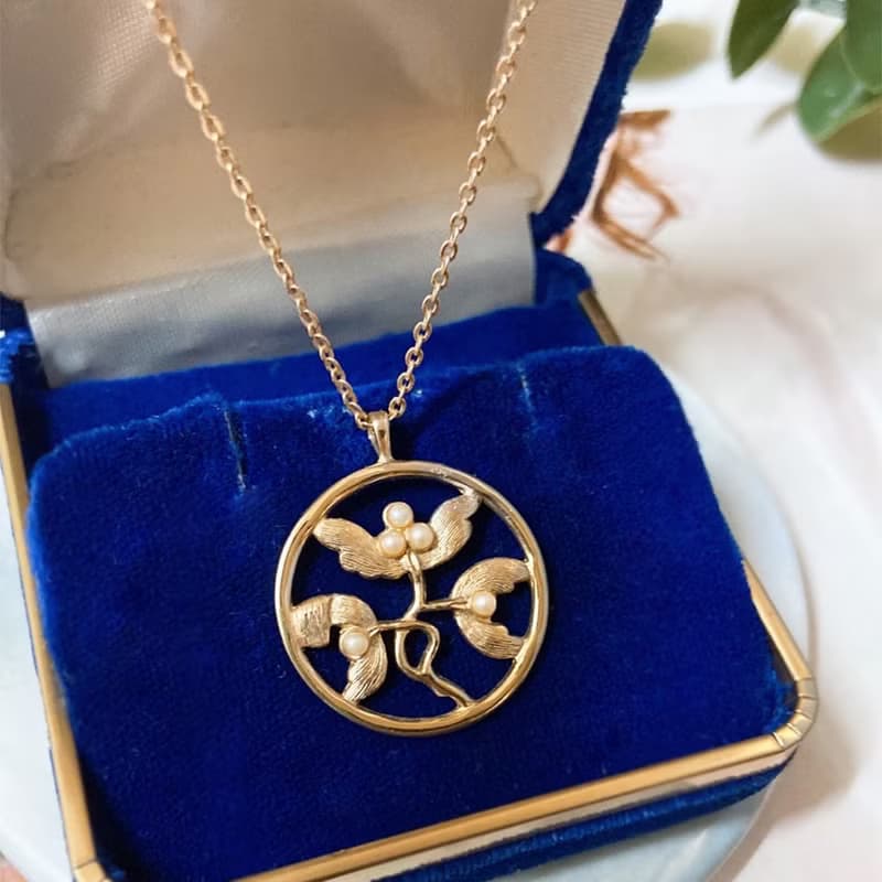 【西洋古董飾品】 花紋 榭寄生新藝術風花卉 珍珠 掐絲紋路 項鍊