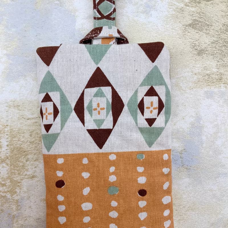 花影深深—鋪棉手機套/手機袋—-右邊款