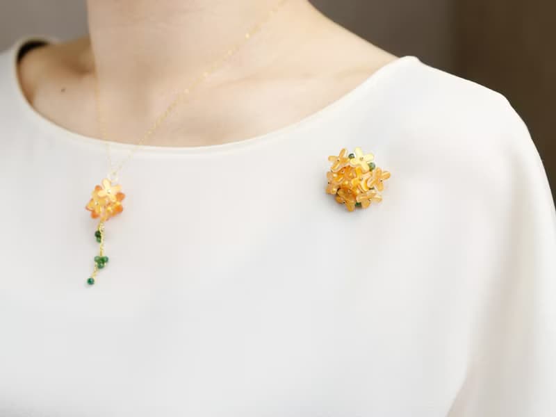 【 ブローチ 】金木犀の花束 ・ オレンジ 秋 お花