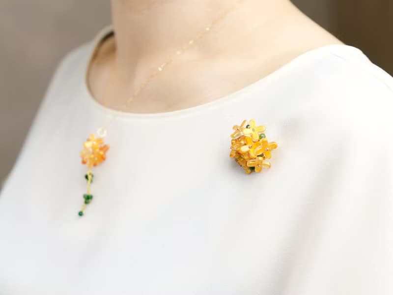 【 ブローチ 】金木犀の花束 ・ オレンジ 秋 お花