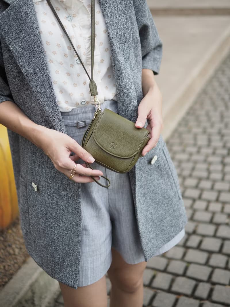 Muffin (Matcha) : Mini wallet, Neck bag, Olive-green, Tiny pocket, Cow leather