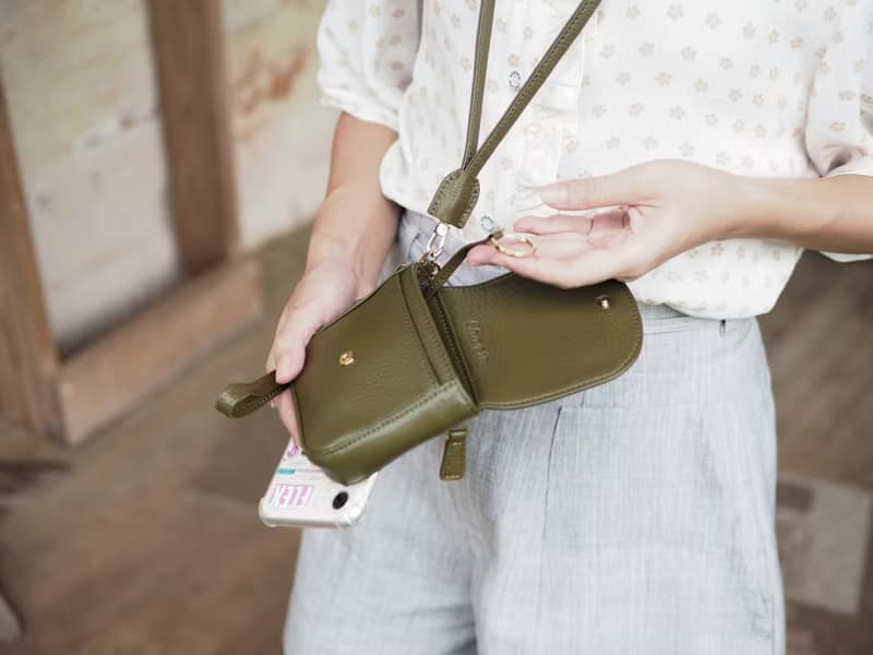 Muffin (Matcha) : Mini wallet, Neck bag, Olive-green, Tiny pocket, Cow leather