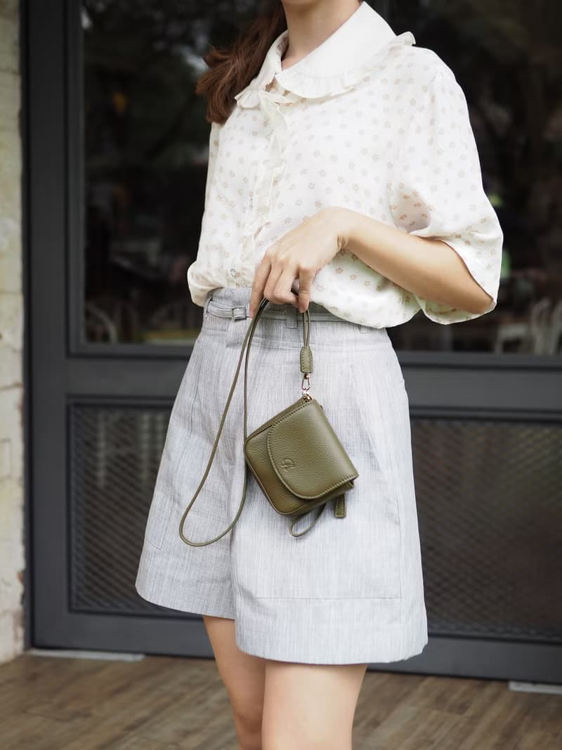 Muffin (Matcha) : Mini wallet, Neck bag, Olive-green, Tiny pocket, Cow leather