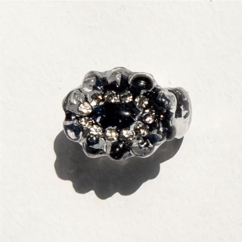 CROWN BLACK