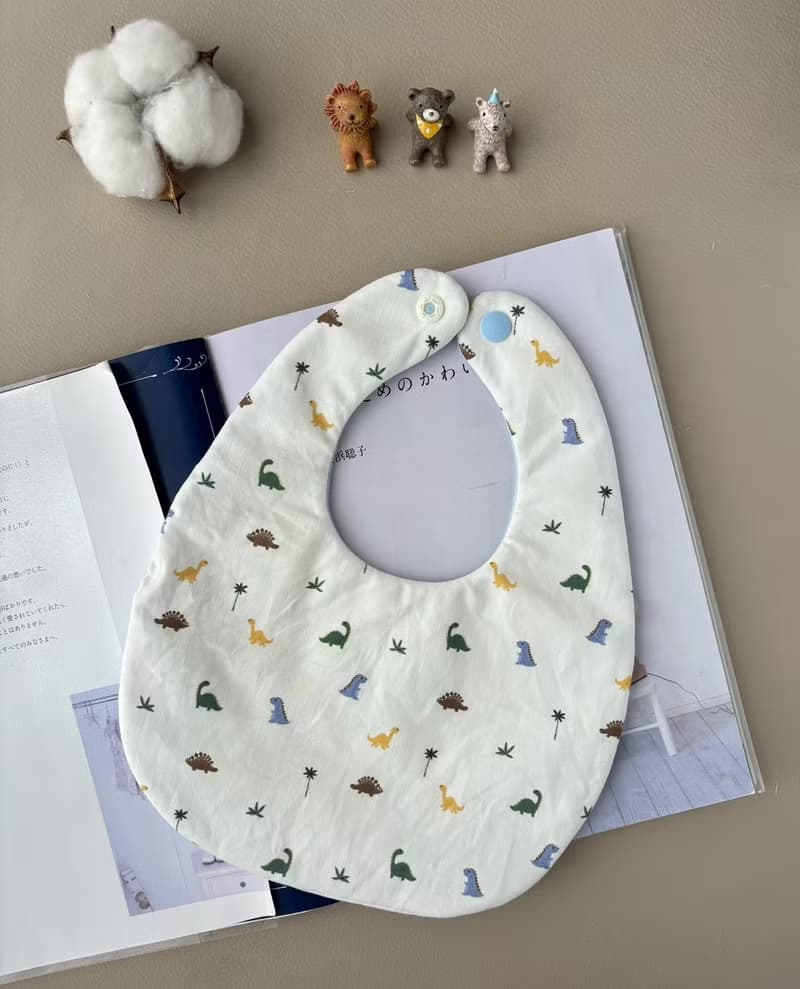 寶寶彌月禮 文青小恐龍 口水巾 新生兒彌月禮  圍兜兜