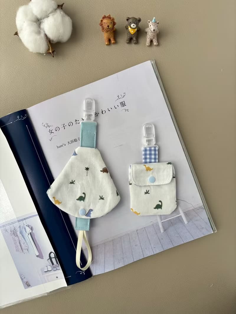 寶寶彌月禮 文青小恐龍 口水巾 新生兒彌月禮  圍兜兜