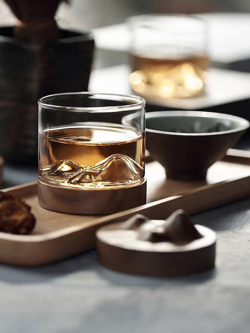 木笙山型杯。北美胡桃