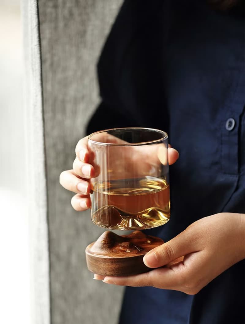 木笙山型杯。北美胡桃