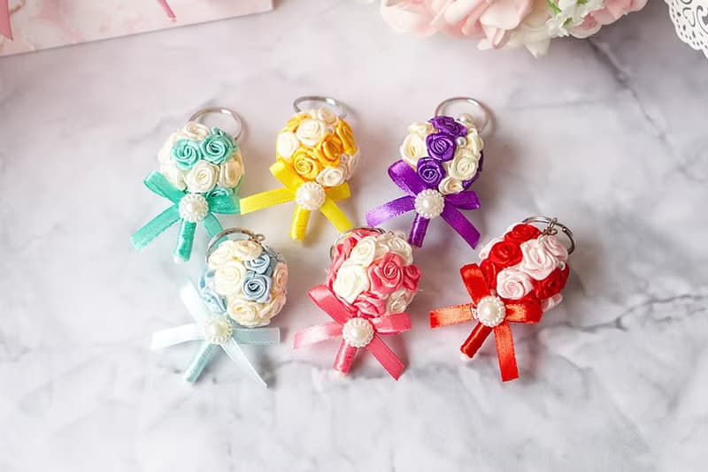 Tiffany盒裝傳遞幸福 祝福快嫁 捧花鑰匙圈 送閨蜜 送姊妹 探房禮